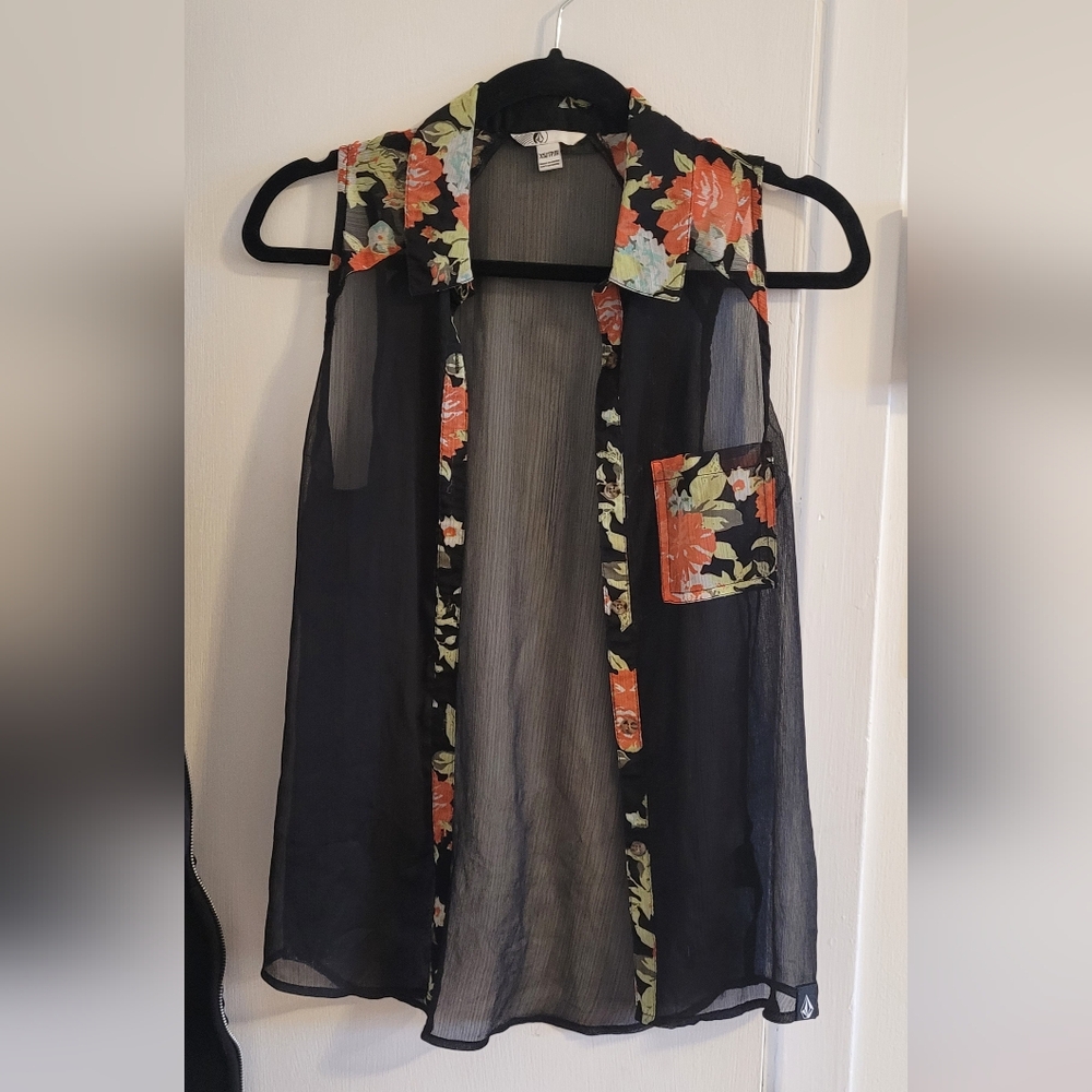 3/$25! Volcom Black Floral Sleeveless Top
